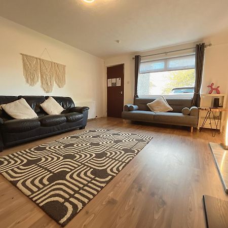 Cozy 2 Bedrooms With Private Parking Space And Garden Единбург Екстериор снимка