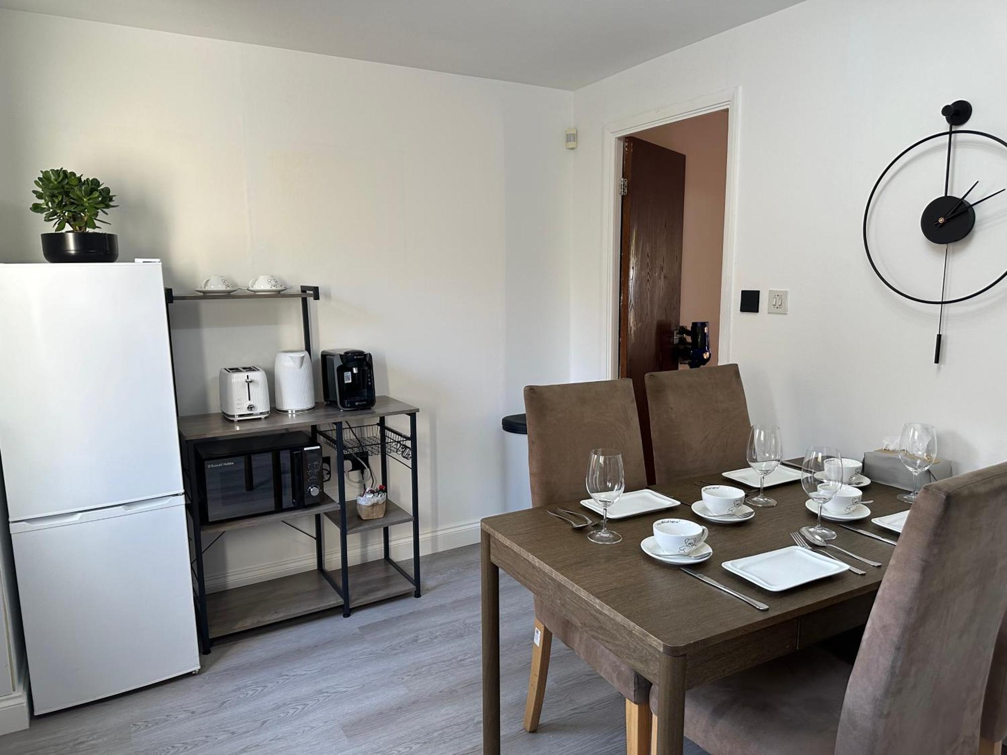 Cozy 2 Bedrooms With Private Parking Space And Garden Единбург Екстериор снимка